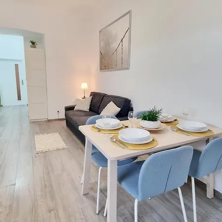 Finnem Florenc Apartament *