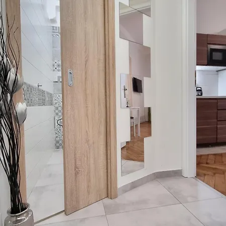Appartement Finnem Florenc *