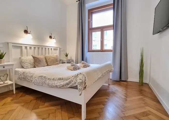 Finnem Florenc Apartman *